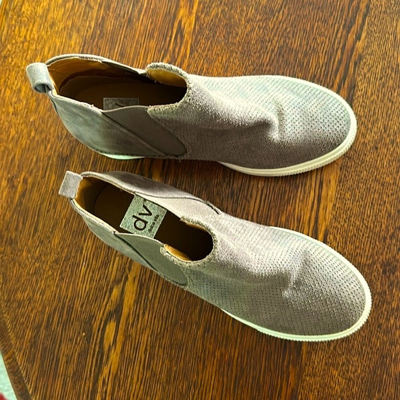dv dolce vita booties. 

These are a Taupe/Brownish Color Suede - Picture 6 of 6